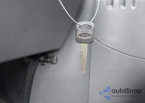 2004 Ford E-250 Commercial/Recreational z USA, uszkodzony, nr VIN 1FTNS24WX4HA92137